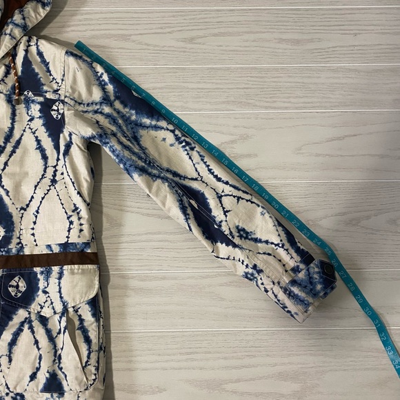 Burton Fermont womens tie dye snowboard jacket - Picture 8 of 10